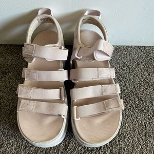 Baby pink Nike sandals